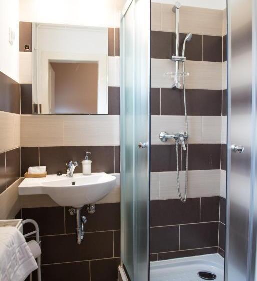 Пансион Chesscom Guesthouse