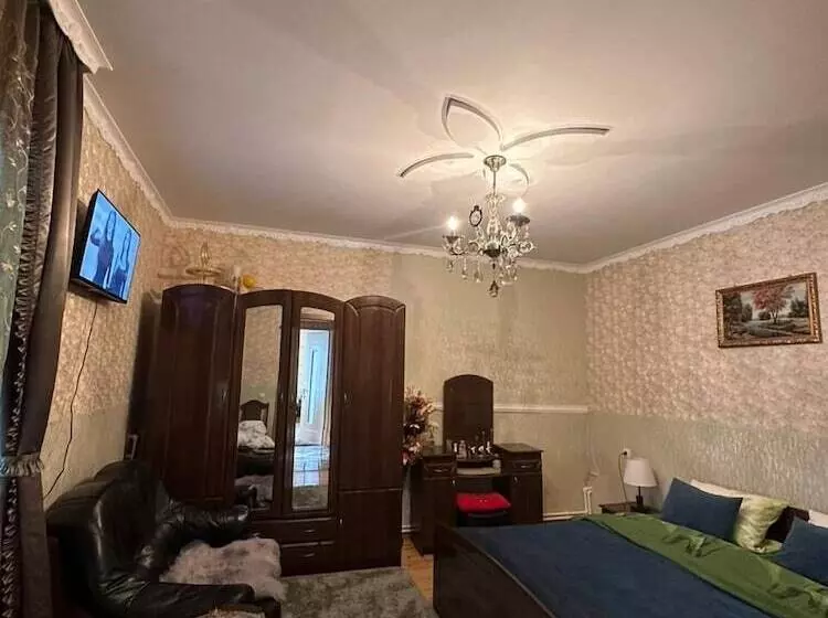 پانسیون Guest House Elguja Qushashvili