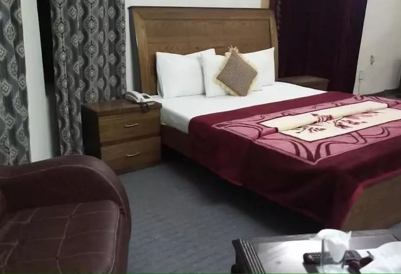 پانسیون Orion Inn