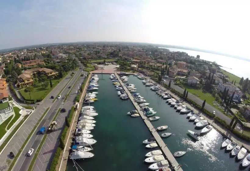 Bellasirmione   Acquachiara