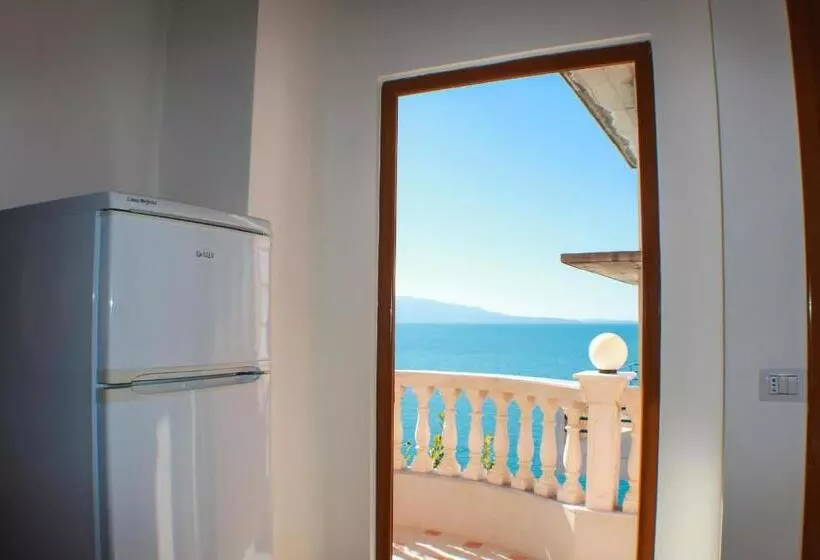 ペンション Apartments Romario