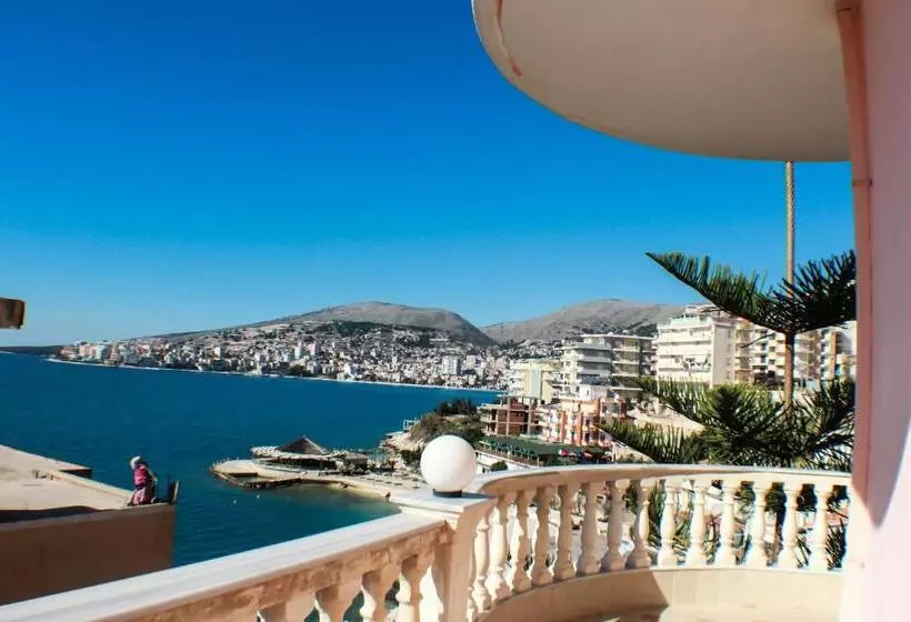 ペンション Apartments Romario