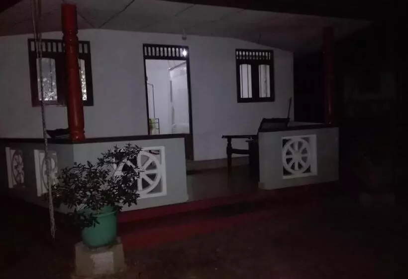 پانسیون Calm Garden Cabanas