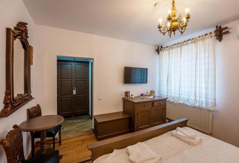 بنسيون Carolina House