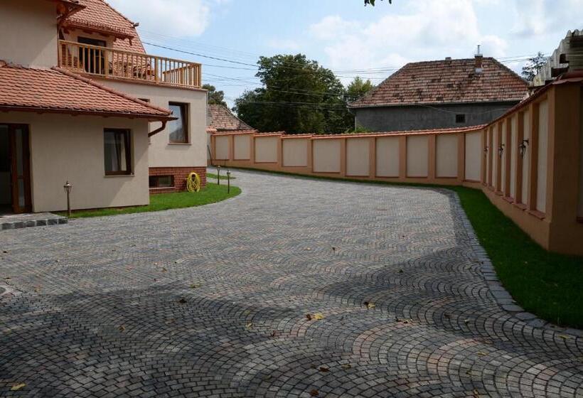 بنسيون Carolina House