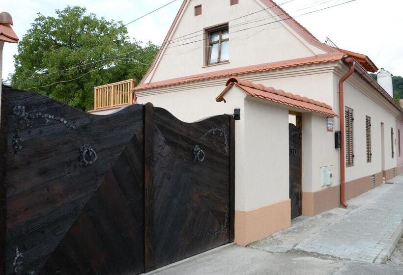 بنسيون Carolina House