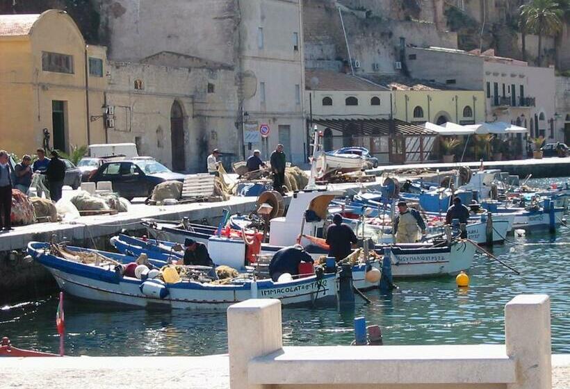 ペンション Flamingo Room