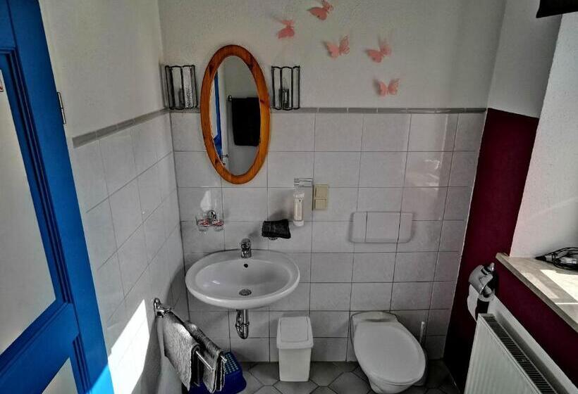 بنسيون Gasthof Goldener Stern