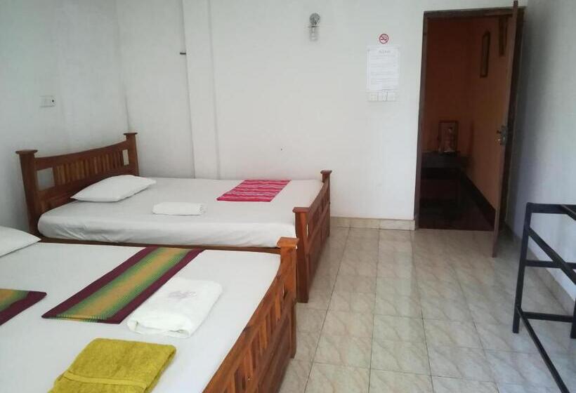 Pensjonat Kandy Hill Escape