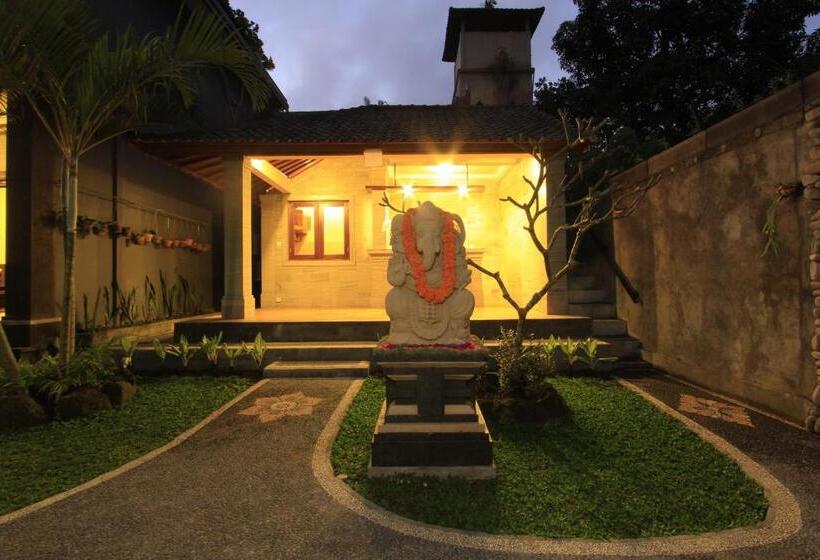 פנסיון Pekak Mangku Guest House