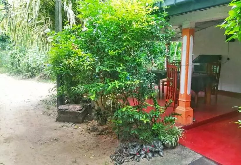 ペンション Senith Guest House Mirissa