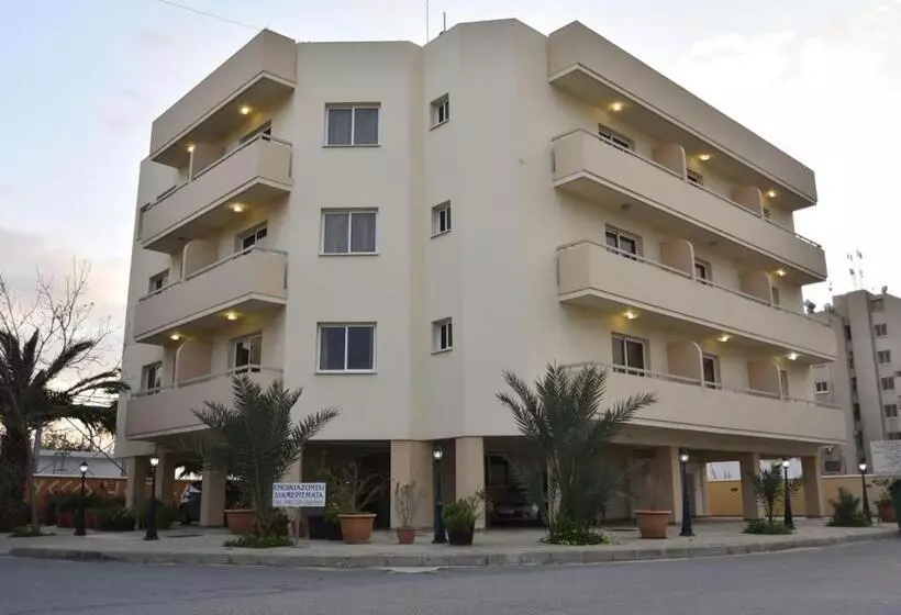 Elysso Apartments