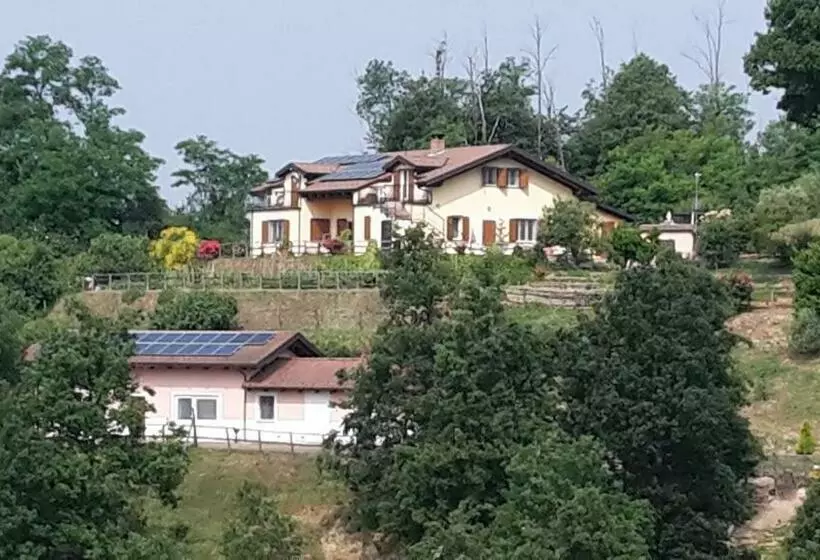 هتل Agriturismo Cascina Aurora