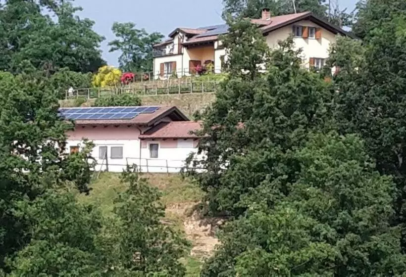 هتل Agriturismo Cascina Aurora