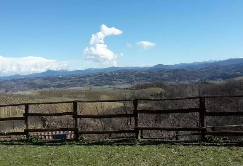 هتل Agriturismo Cascina Aurora