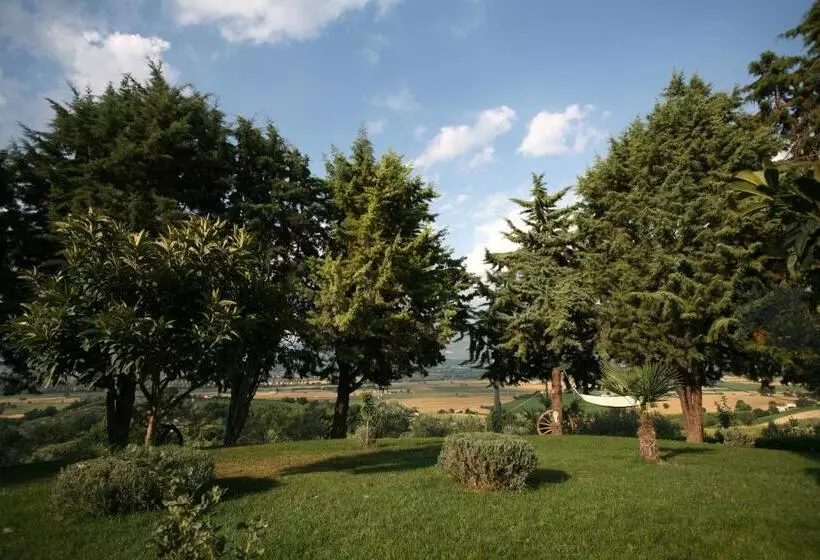 هتل Agriturismo Il Girasole