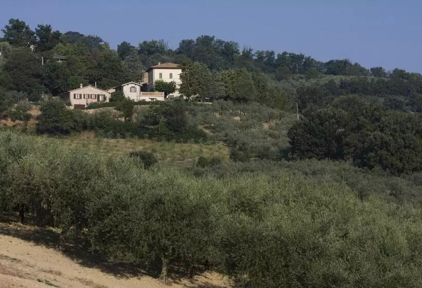 هتل Agriturismo Il Girasole