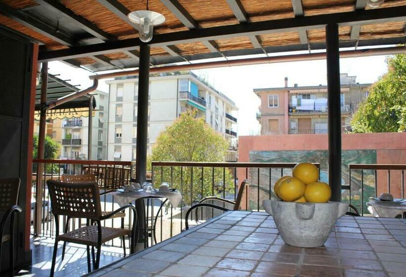 펜션 Affittacamere Delaide