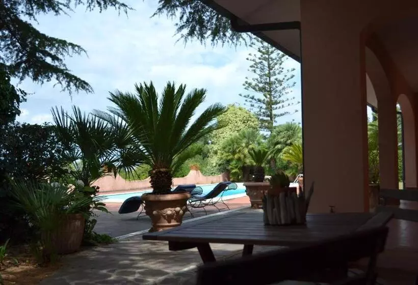 پانسیون Casa Le Agavi