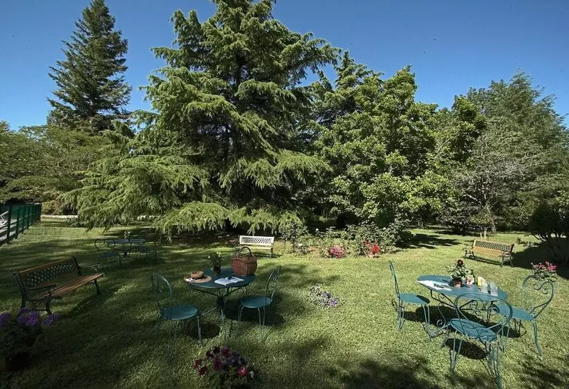 Majatalo Chambres D'hôtes Le Menestrel