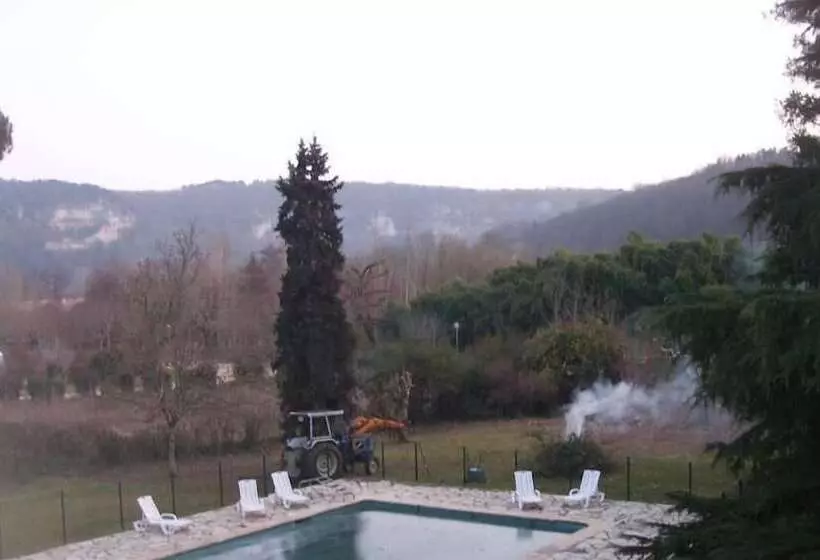 Majatalo Chambres D'hôtes Le Menestrel