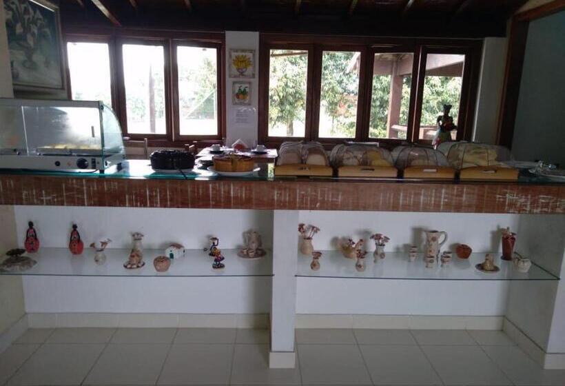 ペンション Pousada Vila Morena