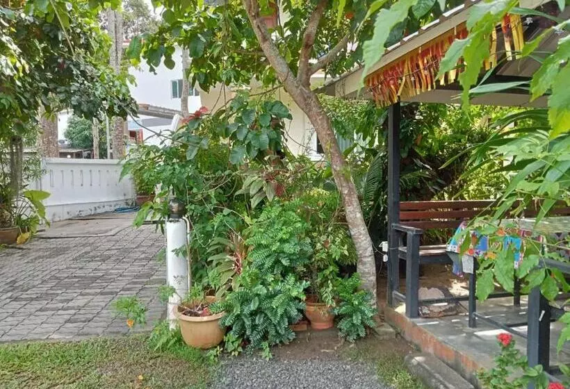 Majatalo Wattana Bungalow