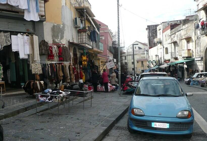 تختخواب و صبحانه Garden House Ercolano