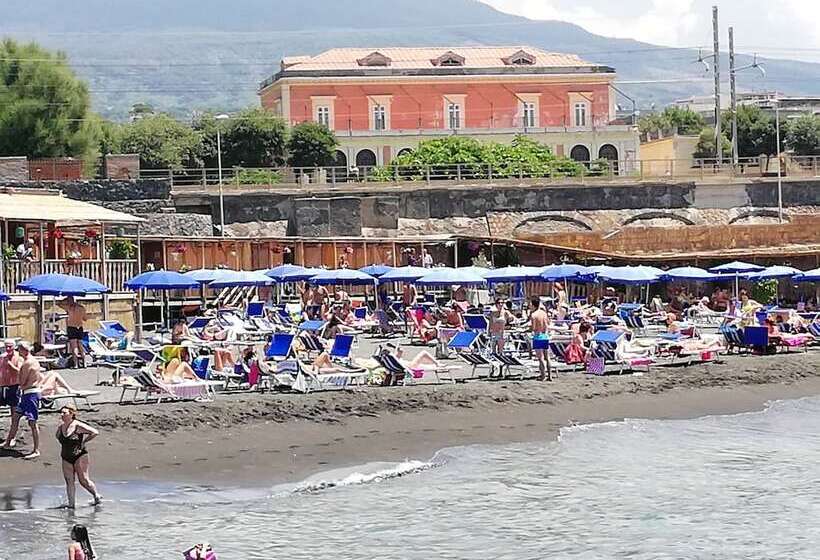 تختخواب و صبحانه Garden House Ercolano