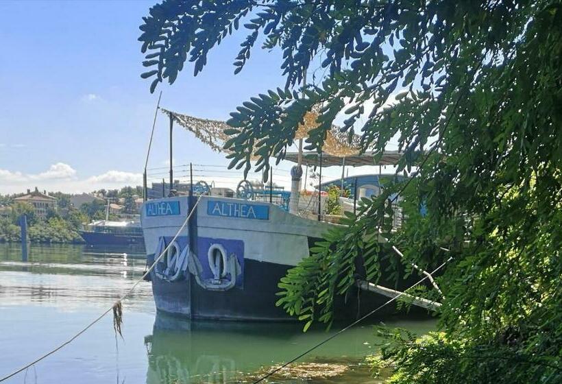 Bed and Breakfast Peniche Althea