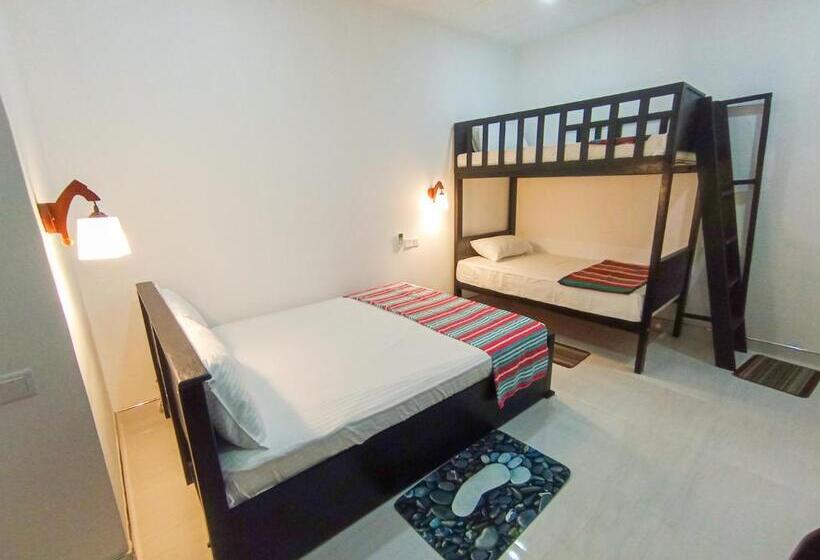 مبيت وإفطار Sigiriya Amenity Home Stay