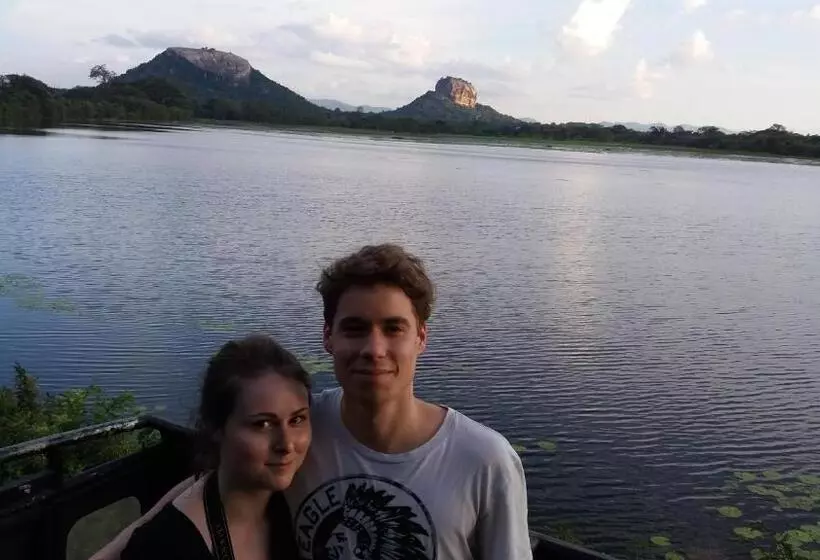 Aamiaismajoitus (B&B) Sigiriya Amenity Home Stay