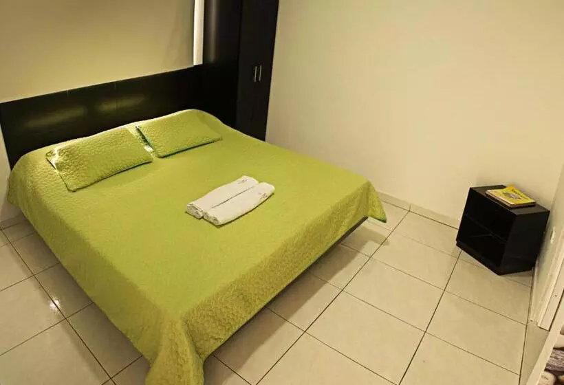 ホテル Centro Real