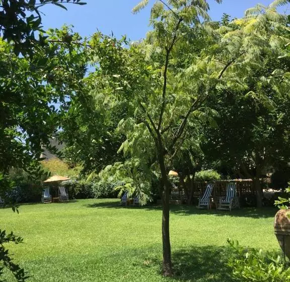 ホテル Emel Pension