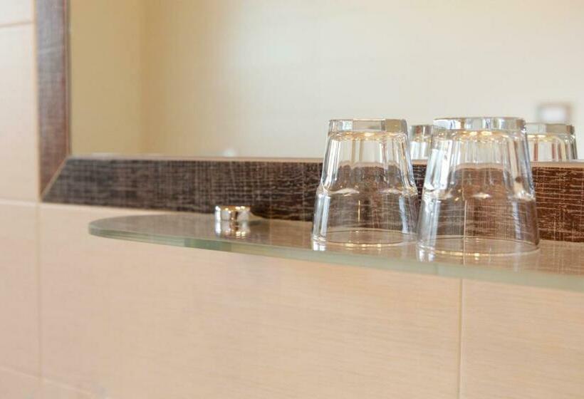 ホテル Garnì Iosc