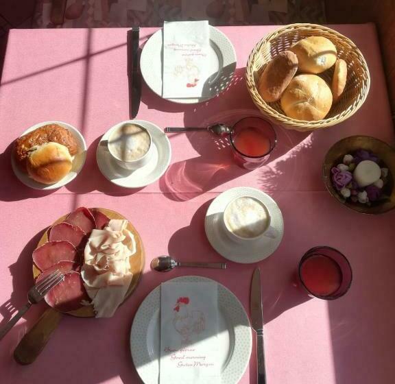 בית מלון כפרי Garni Rin Da Rin