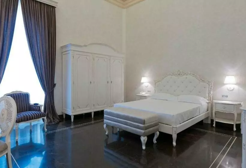 Hotelli Palazzo Favacchio   Patanè