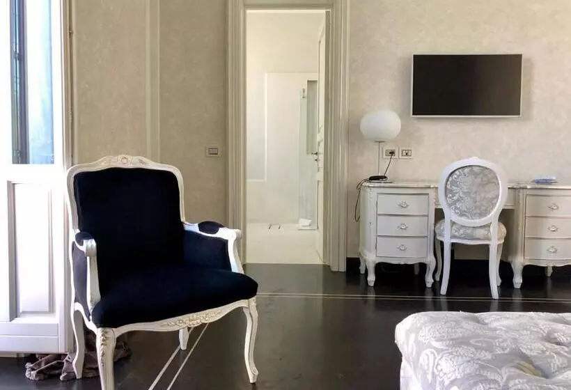 Hotelli Palazzo Favacchio   Patanè