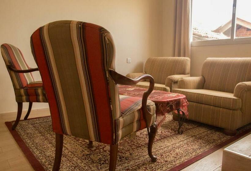 Hotel Royal Point Arugambay