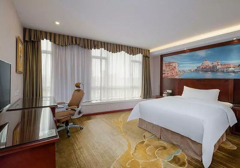 Vienna Hotel Foshan Huangqi
