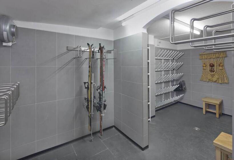 Majatalo Annex Antika