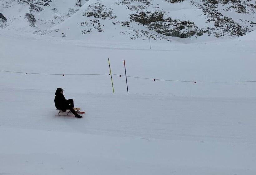 Majatalo Annex Antika