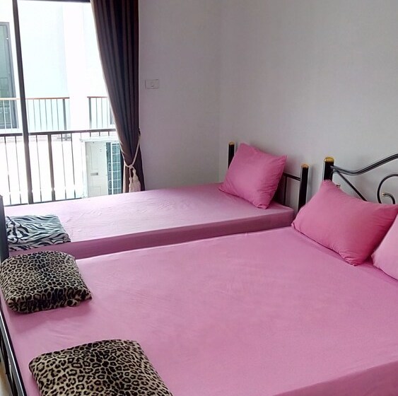 Suratthani Airport Hostel