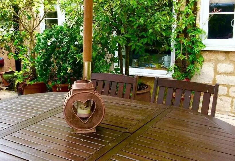 Aamiaismajoitus (B&B) Troy House