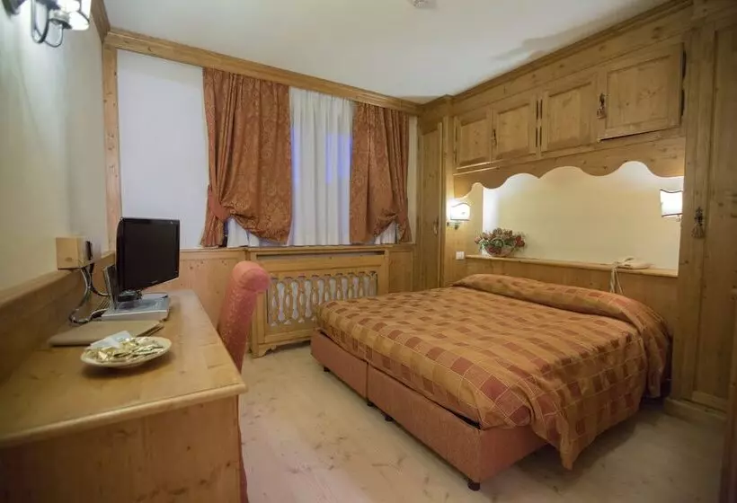 Hotelli Europa Residence