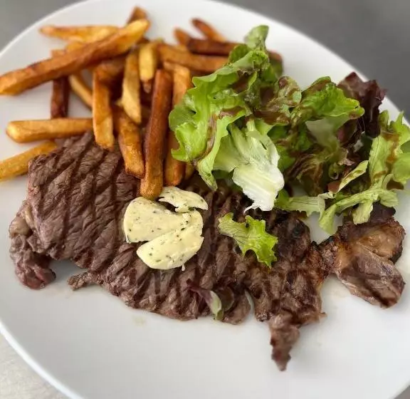 Hotelli Hôtel   Restaurant U Santu Petru