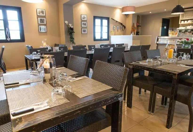 Hotelli Hôtel   Restaurant U Santu Petru