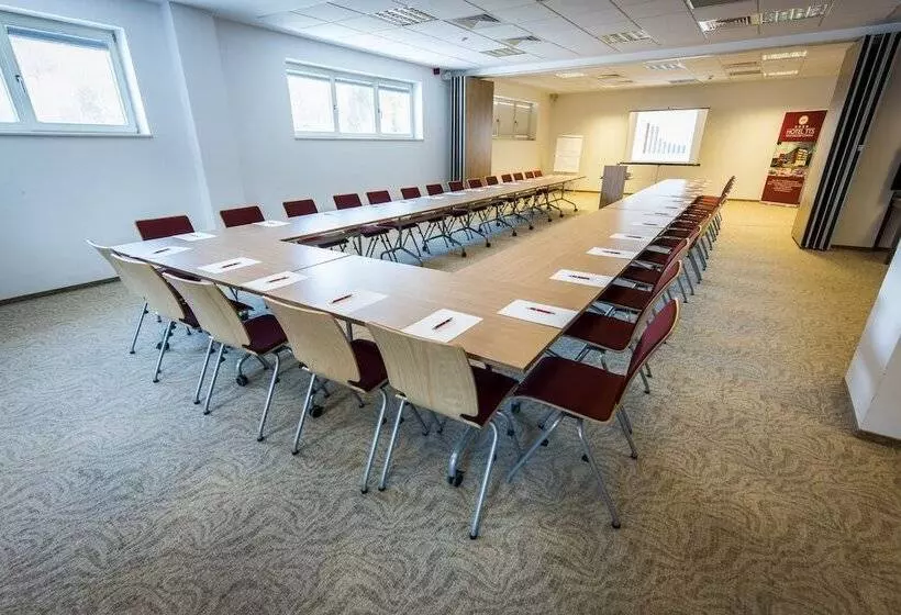 هتل Tts Spa&wellness Covasna