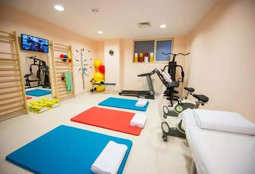 هتل Tts Spa&wellness Covasna