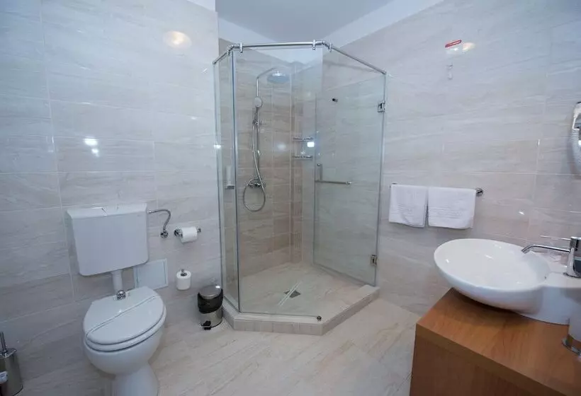 هتل Tts Spa&wellness Covasna